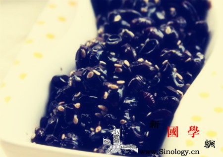 黑豆怎么吃丰胸_酌量-鲑鱼-麦片-丰胸-