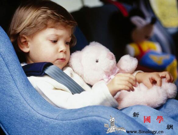 儿童乘车安全常识_抱着-车内-乘车-原因-