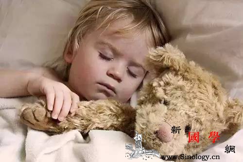 孩子晚睡危害长不高还是次要最重要的竟是._脑下垂体-睡眠-晚睡-睡觉-