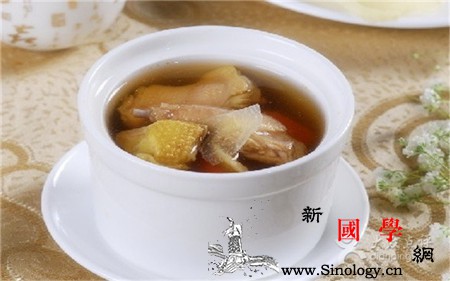 鸽子汤下奶的做法_沙参-玉竹-乳鸽-蜜枣-