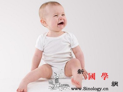 孩子哭闹时手脚冰凉是怎么回事_被褥-哭闹-手脚-维生素-