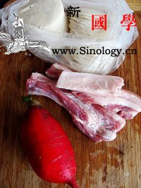 萝卜猪肉饺子_剁碎-肉馅-葱花-腌制-