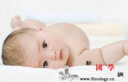 新生儿胎记是聪明的象征？这种胎记其实是病！_蒙古-胎记-按压-青色-