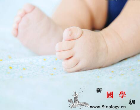 儿童脚背疼是怎么回事_骨质增生-热敷-脚背-局部-