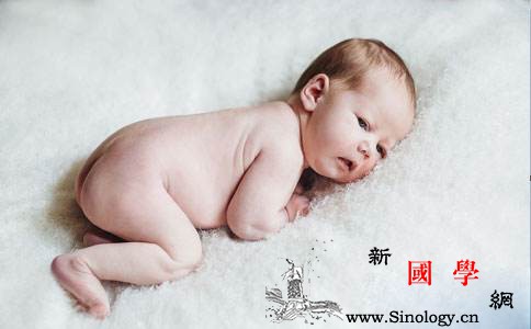 新生儿能见光吗_黄疸-强光-照射-明亮-