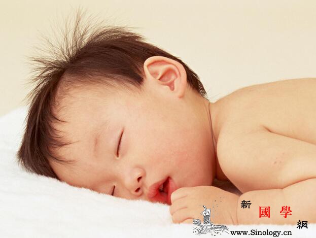 孩子张嘴睡觉是什么原因_黏液-鼻孔-张嘴-解决方法-