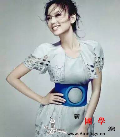 这些动作很伤子宫可是你却经常都在做……_束腰-移位-仰卧-子宫-怀孕准备