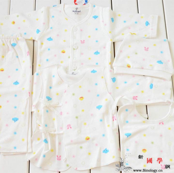 新生儿秋天穿什么衣服_月子-纯棉-上衣-秋天-