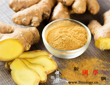 皮肤过敏吃什么食物_蜂毒-生姜-红枣-吃什么-