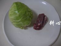 卷心菜炒肉_葵花籽-卷心菜-胡椒粉-肉片-
