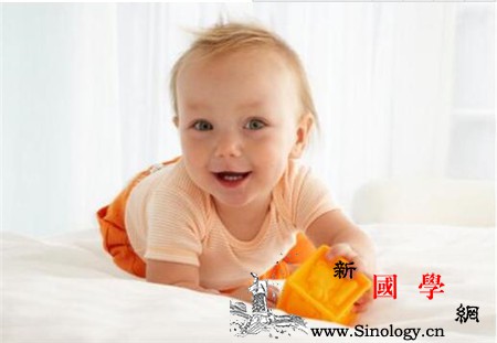 小儿外阴炎的症状_裂隙-粘连-外阴-分泌物-