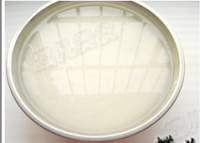 莲子猪肉蛋黄粽子_咸鸭蛋-茶匙-腌制-糯米-