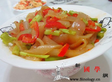 孕期开胃食谱之芹菜拌粉皮_粉皮-芹菜-凉水-味精-