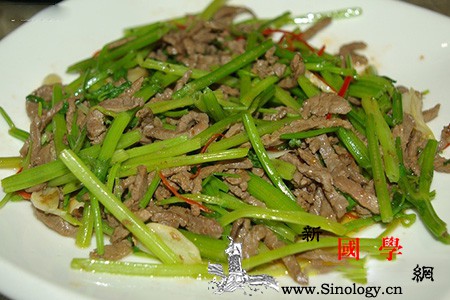 产后瘦身食谱之芹菜炒牛肉_腌制-芹菜-适量-牛肉-