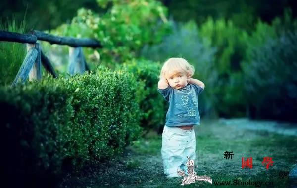 儿童社会适应④：学会自我介绍孩子人生路海阔_兴和-找朋友-看着-孩子-