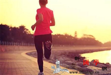 膝盖酸痛还能跑步吗_红花油-劳逸结合-膝关节-还能-