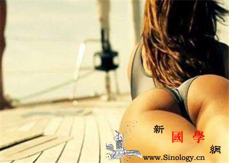 如何增加闺房情趣这些小技巧让TA乖乖受你摆_xing爱-浴巾-闺房-摆布-两性知识