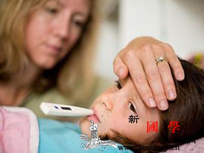 宝宝受凉会发烧吗？宝宝受凉发烧注意事项_受凉-爸妈-测量-宝宝-