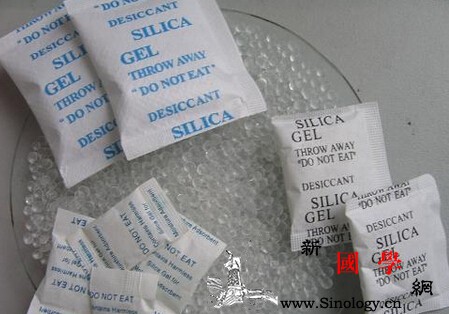 小孩误食干燥剂会怎样儿童误食如何急救？_生石灰-误食-干燥剂-灼伤-