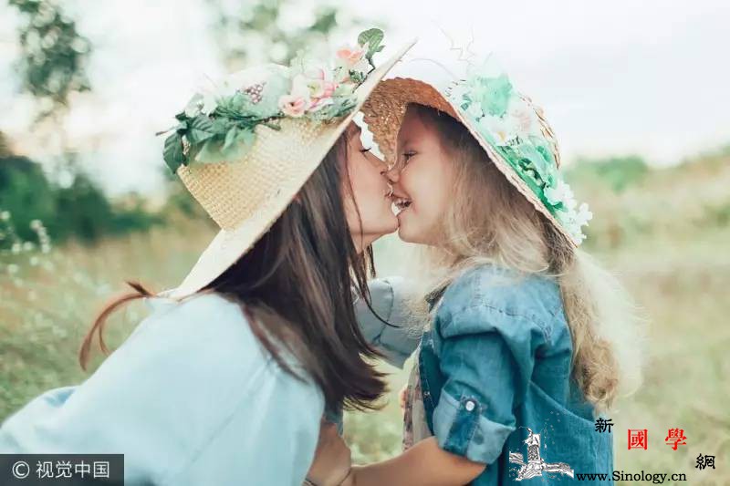 爱不爱孩子就看这些小事做对了吗？_失陪-出现在-隐性-妈妈-