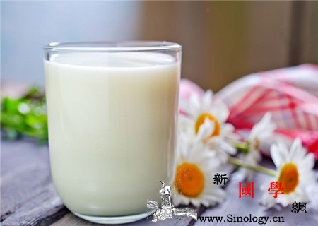 喝牛奶能丰胸吗_枸杞子-麦片-花生米-木瓜-