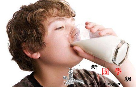 拉肚子能不能喝牛奶喝牛奶误区多千万别乱喝_乳糖-面食-拉肚子-腹泻-