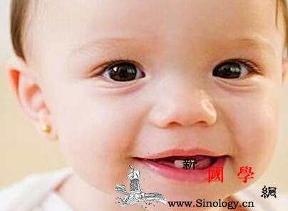 宝宝1岁2个月长几颗牙齿_臼齿-长出-上颌-乳牙-
