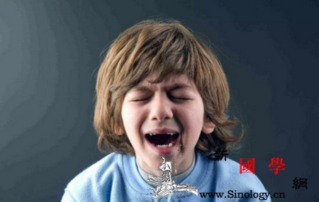 孩子蛋疼可不是小事久拖不治危害大！_阴囊-睾丸-扭转-缺血-两性知识