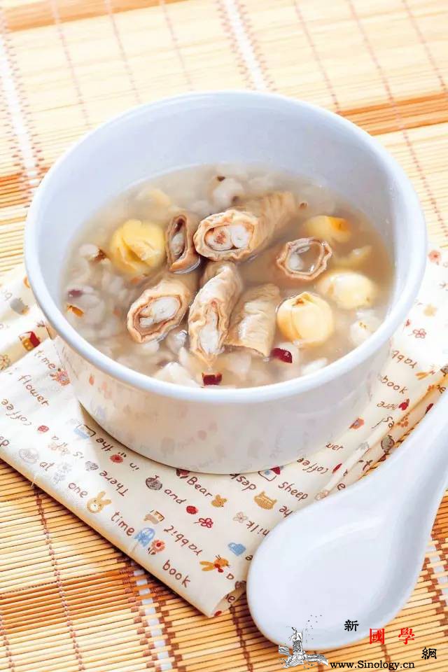 产后健脾养胃、益气安神这一道家喻户晓！_炖煮-肉类-芡实-抓药-