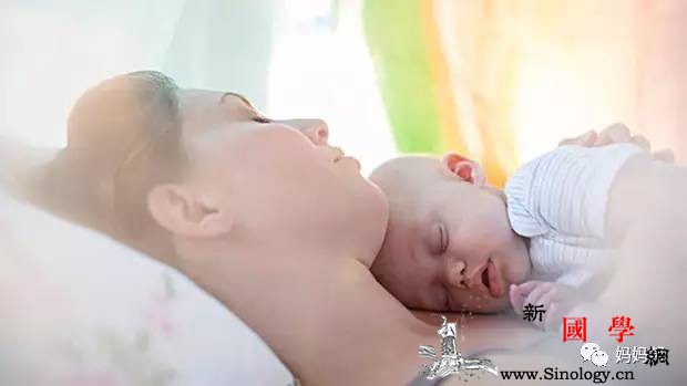 产后出汗是因为体虚？NO！出汗不是虚弱的表现_月子-产妇-出汗-产后-
