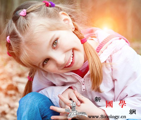 这种孩子将来容易没出息想要避免得注重孩子的_善于-妈妈-孩子-胡闹-