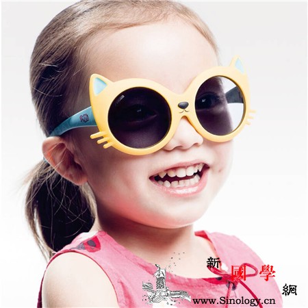 什么是偏光太阳镜偏光太阳镜好吗_眩光-偏光-强光-阻隔-