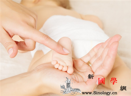 小儿落枕推拿_落枕-穴位-推拿-颈部-