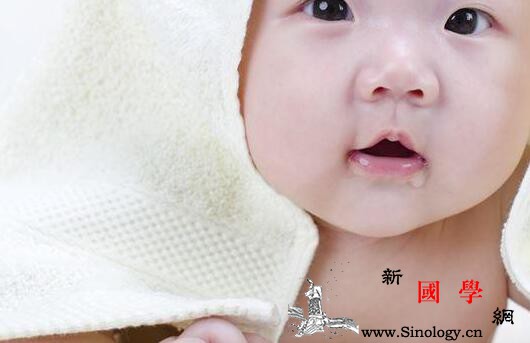 宝宝口水流很凶？3招锻炼嘴部肌肉_流口水-咀嚼-口水-食物-