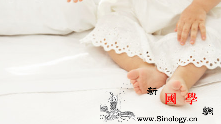 四个月宝宝发育指标_会用-四个月-物像-婴儿-