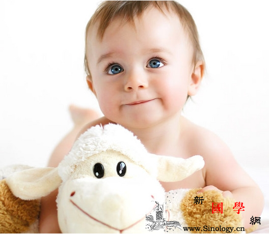 1岁半宝宝身高体重标准是多少_胸围-生长发育-断奶-鞋子-