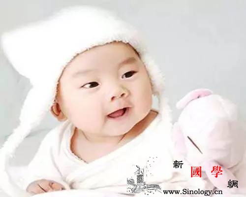 夜间喂奶小技巧_喂奶-乳汁-母体-乳头-