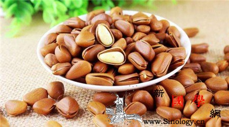 哺乳期吃什么能丰胸_莴笋-酒酿-哺乳期-坚果-