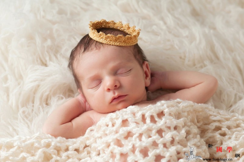 搞定婴儿睡眠问题爸妈可以这样做_奶瓶-睡眠-婴儿-睡觉-