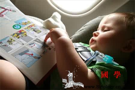 孩子多大才可以坐飞机飞行中怎样保护宝宝耳朵_坐飞机-飞行-耳朵-宝宝-