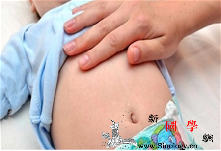 婴儿肚子胀气怎么办_热敷-腹胀-肚脐-腹部-