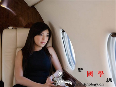 孕妇坐飞机注意事项有哪些_早产-摄取-孕妇-坐飞机-