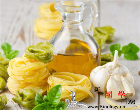 几个月宝宝可以吃油_脂肪酸-食用油-几个月-热量-