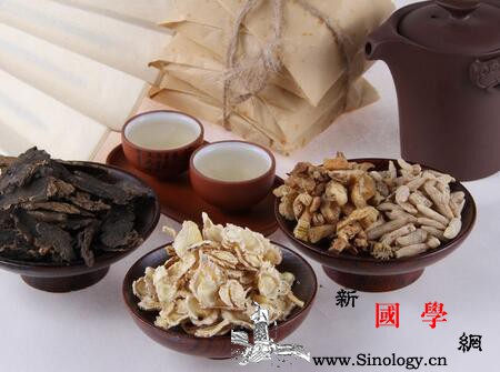 小儿秋季手足口病的中医治疗_手足-肢体-赤石脂-秋季-