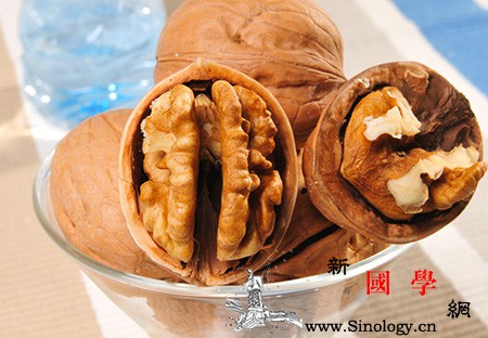 孕妇高血糖能吃核桃吗_核桃仁-鸡丁-倒入-核桃-