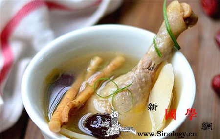 产后鸡汤可以放当归吗产后鸡汤选材有讲究_乌鸡-产妇-红枣-鸡汤-
