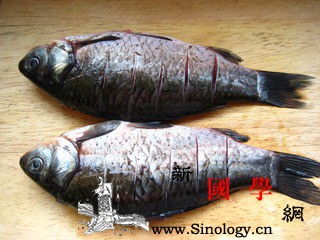 鲫鱼豆腐汤的做法_炒锅-鲫鱼-香菇-豆腐-