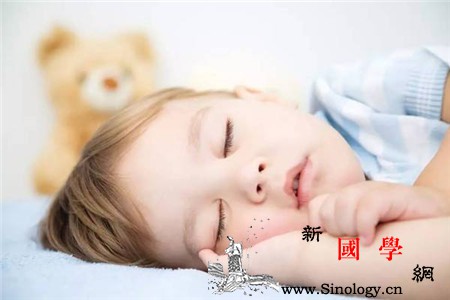 儿童睡觉打鼾的小偏方_打鼾-充血-蜂蜜-喉咙-