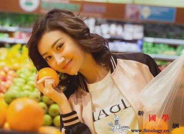 生过孩子后注意这6个地方保养让你看起来年轻_头发-产后-乳房-护理-