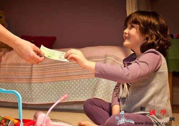 3岁大的小鬼头都出来混了是谁教她说“我有钱_老师-孩子-解决-家庭教育-